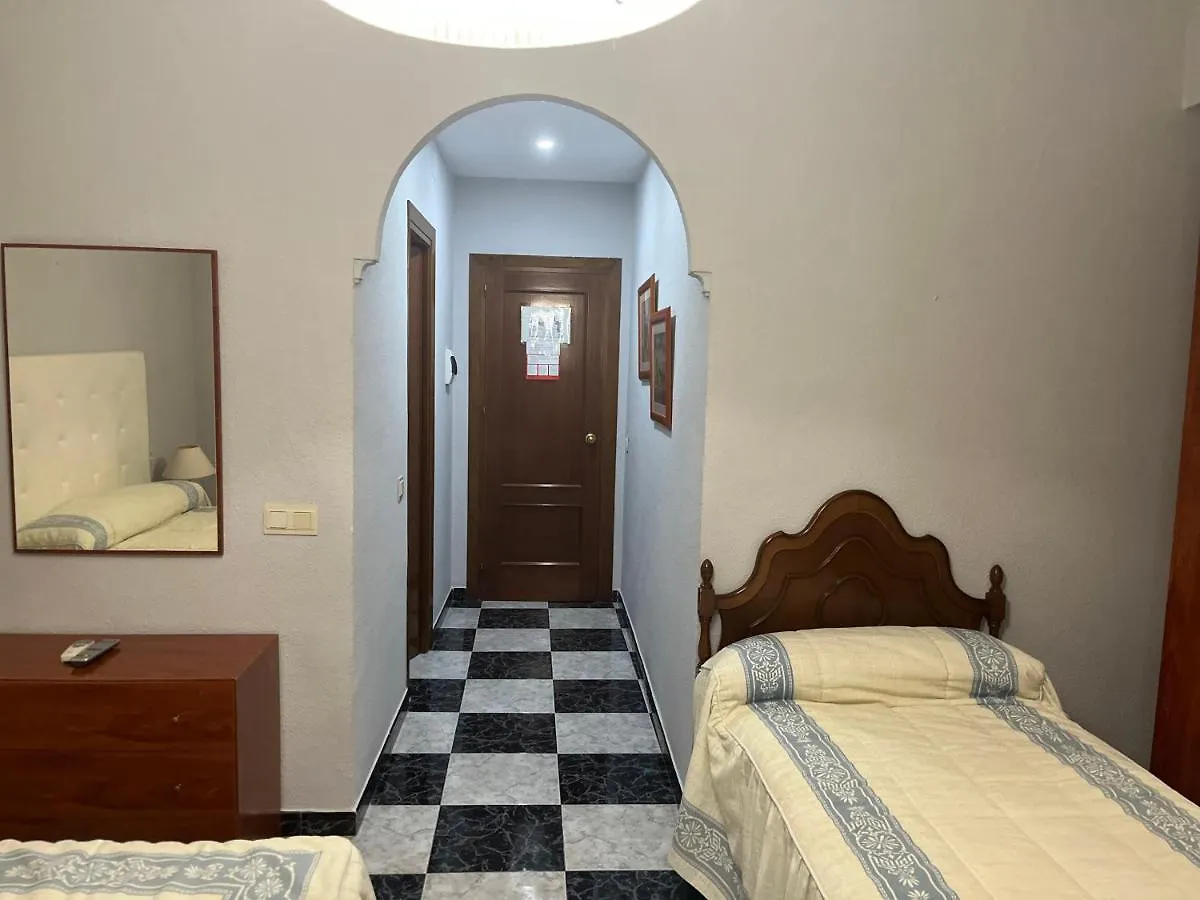 Hostal Plaza Damasco Almunecar 5*,